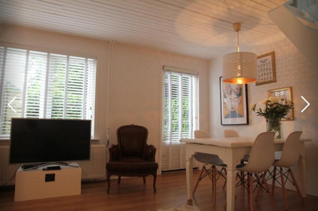 Mary'S Zomerhuis Villa Bergen Kültér fotó
